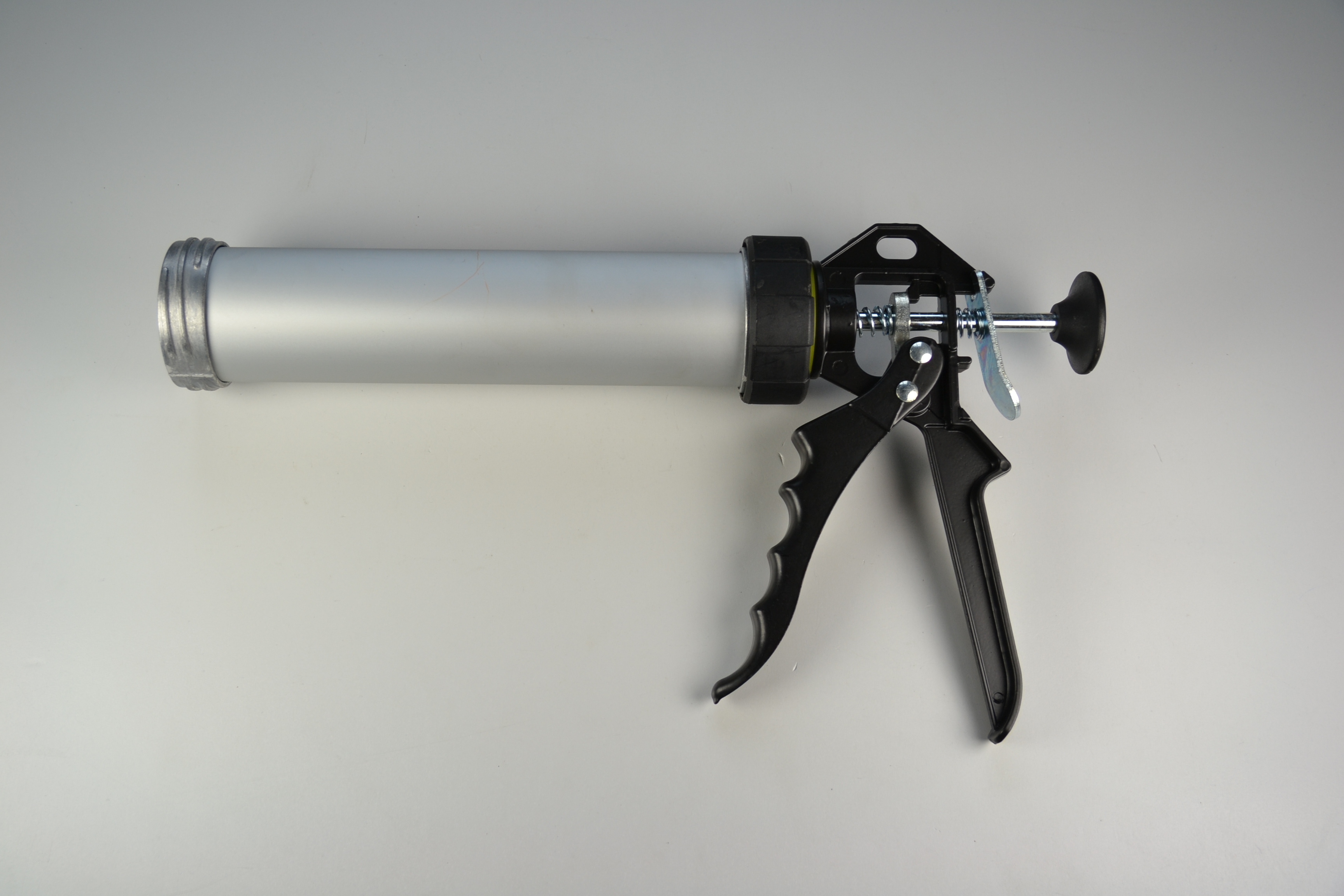 PISTOLE VÝTLAČNÁ UZAVŘENÁ hliníková pro kartruše 320ml produkt 18224150