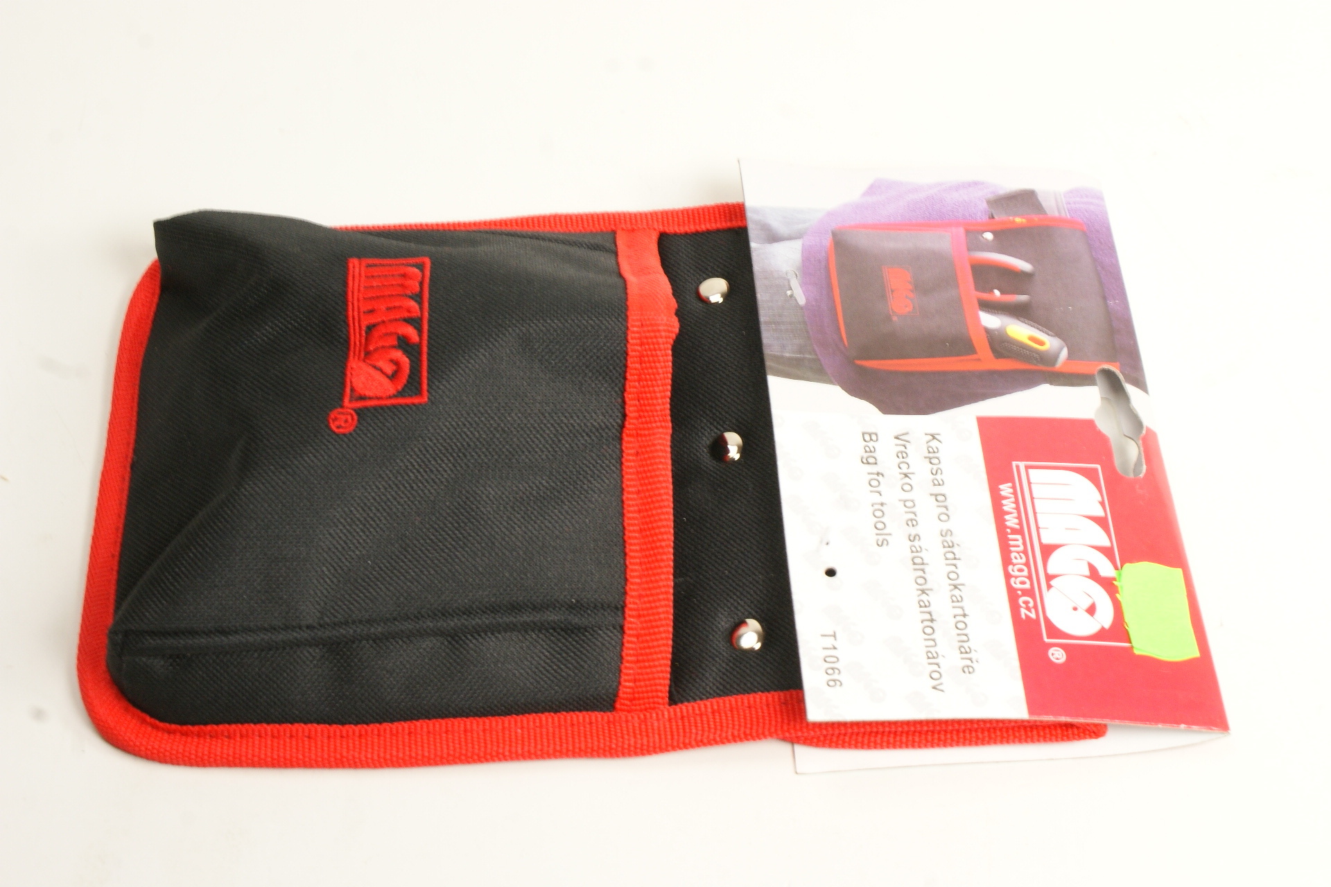 Opasky, Držáky, Kapsy