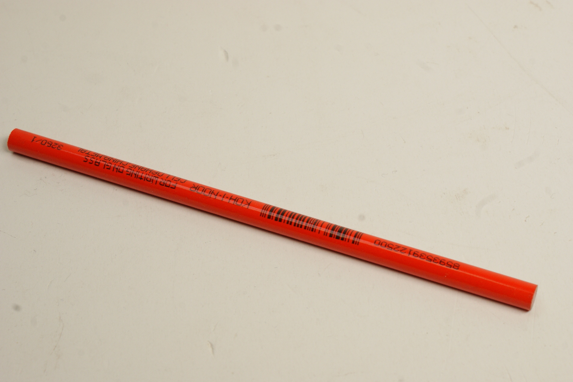 TUŽKA NA SKLO A PLECH produkt 63064100