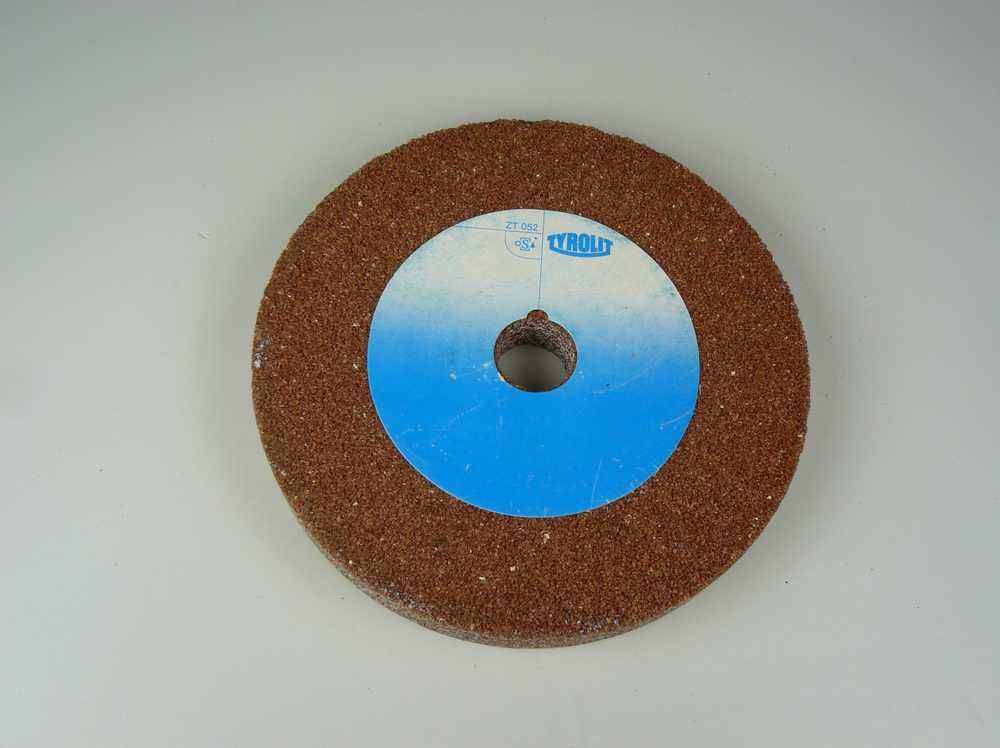 Brusný kotouč 420796 99A 60 M 8 V 89 300X32X32  41451 5303.89s produkt 81009660