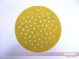 S otvory výseky se suchým zipem