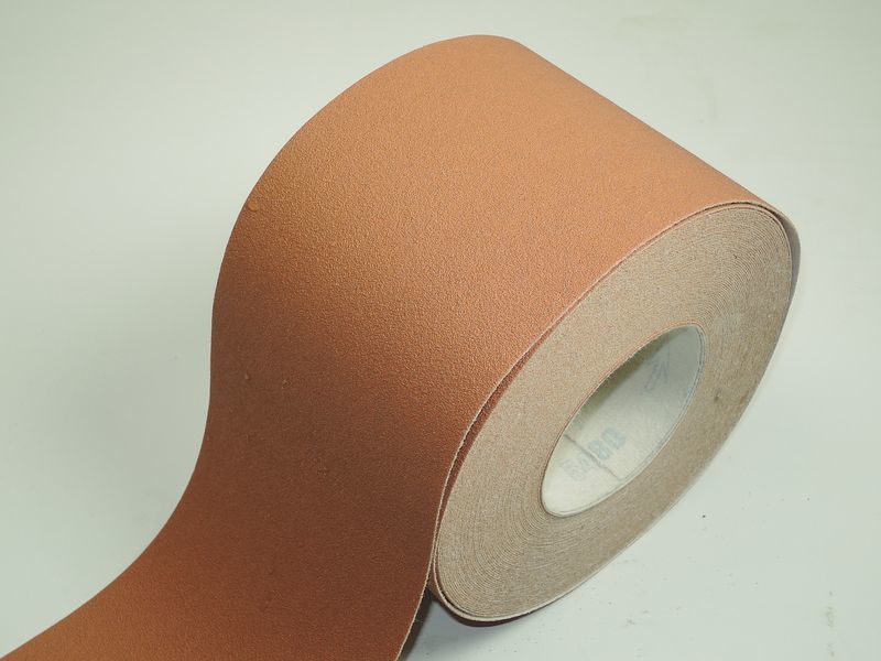 PAPÍR ROLE š.125 suchý zip ideální na vibrační brusky apod. Starcke produkt 89501674M