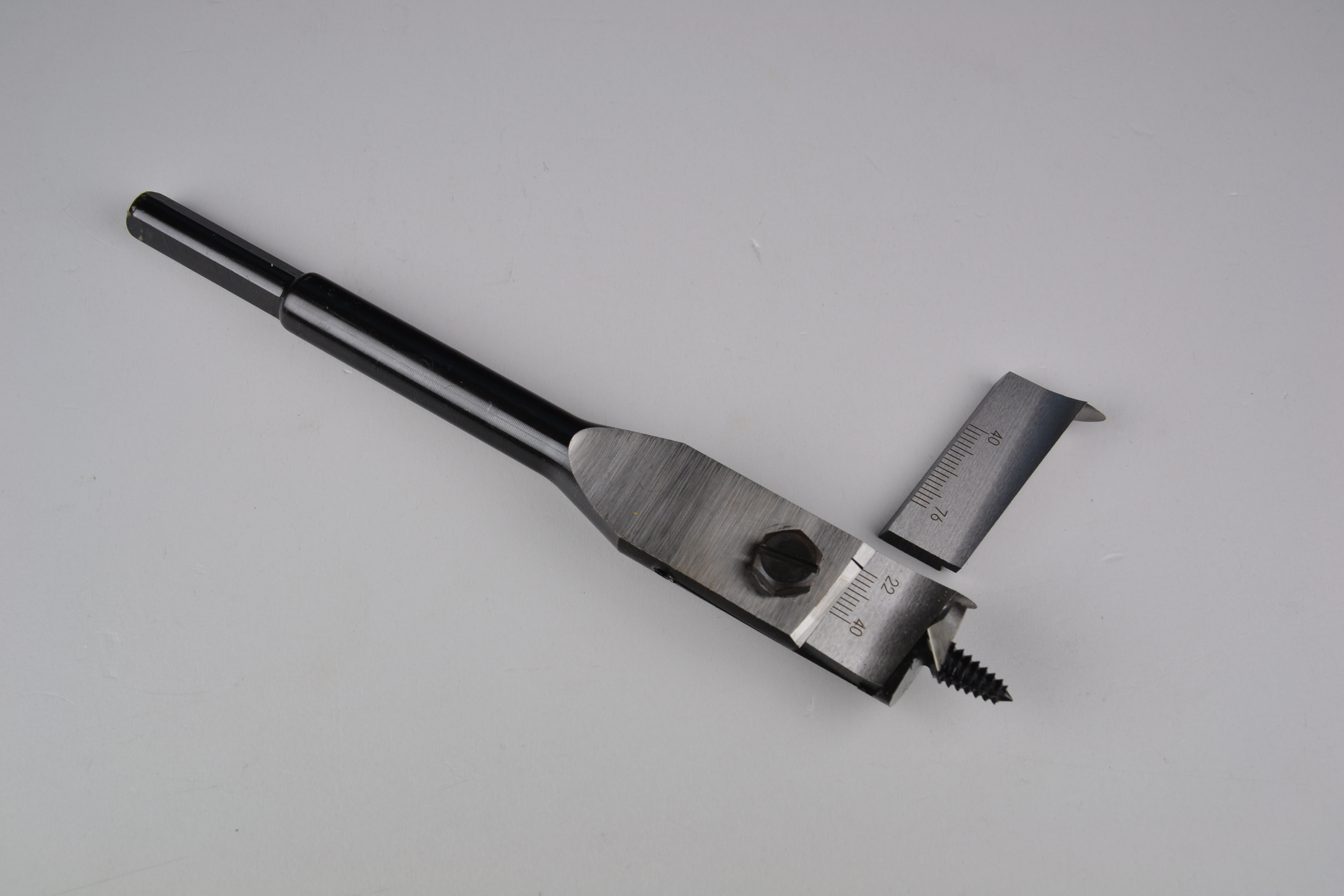 VRTÁK STAVITELNÝ PLOCHÝ 22-76mm produkt 92209710