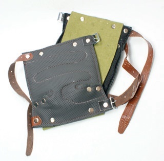 NÁKOLENÍK KOŽENÝ produkt 94870410